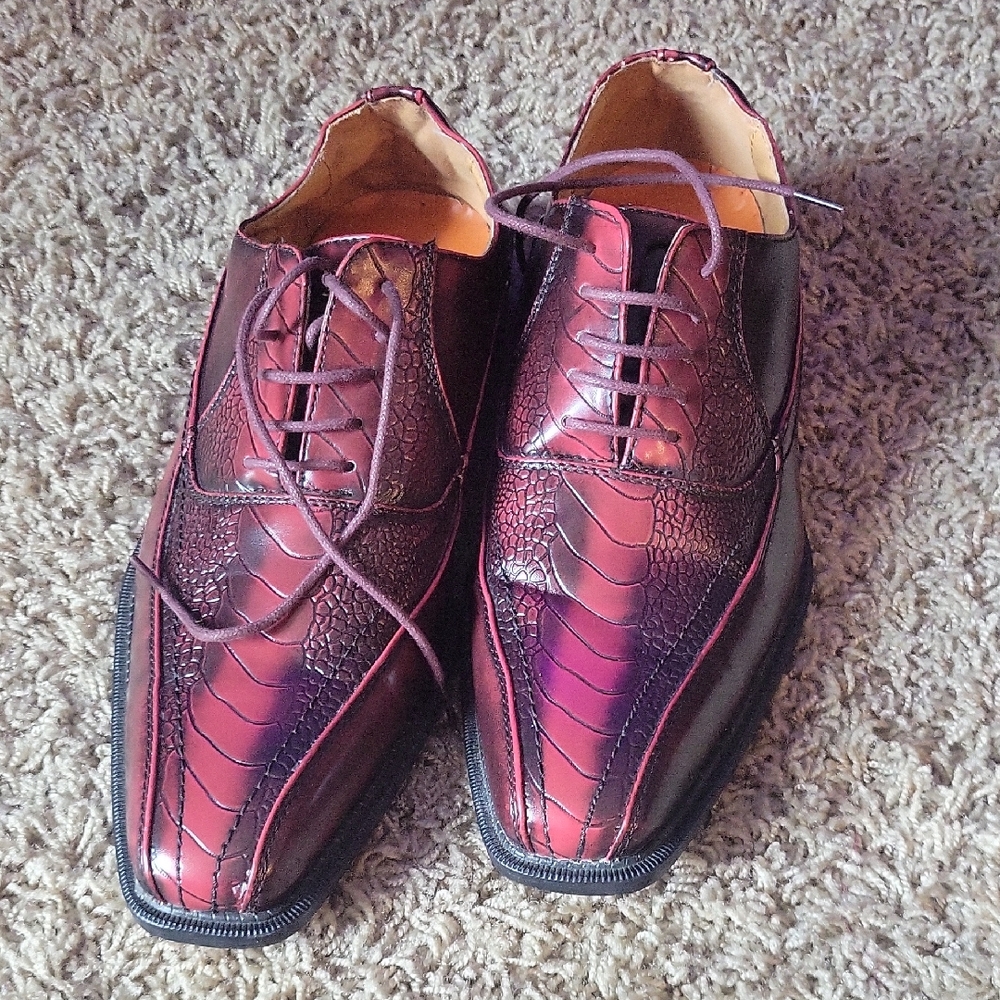 Burgundy Oxfords with Classic Cap Toe and gator look
